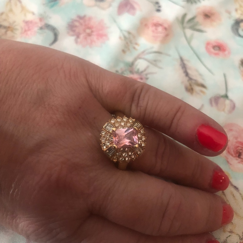Women’s cocktail ring.